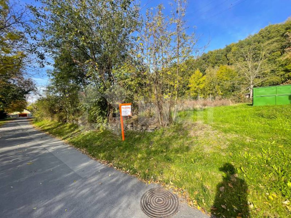 Prodej stavební parcely 1430 m², Paseka