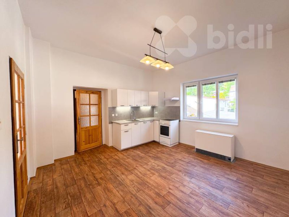 Pronájem bytu 2+1 73 m², Benešov nad Ploučnicí
