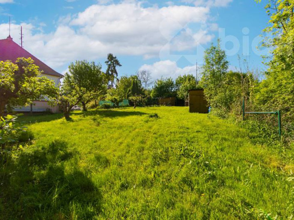 Prodej stavební parcely 615 m², Starý Plzenec
