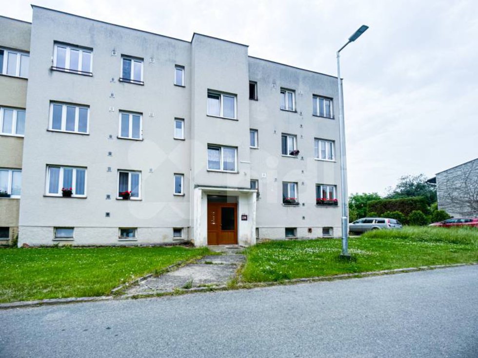 Prodej bytu 3+1 70 m², Osvračín