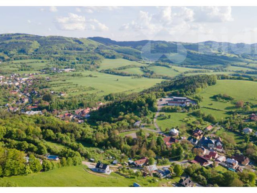 Prodej louky 3667 m², Ublo