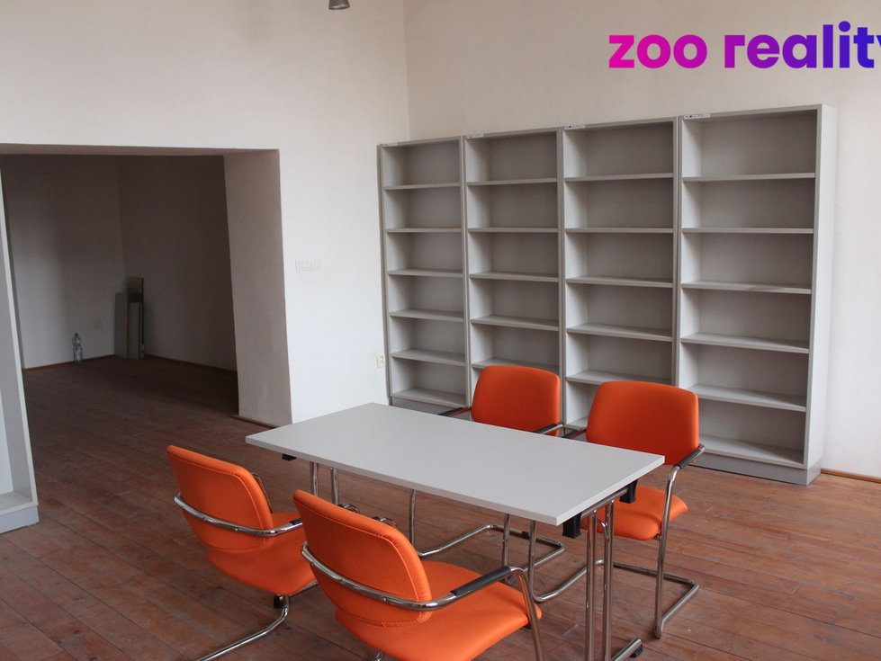 Pronájem kanceláře 132 m², Terezín