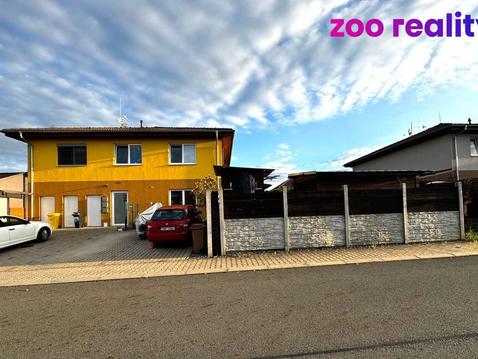 Prodej bytu 3+kk 73 m², Bašť