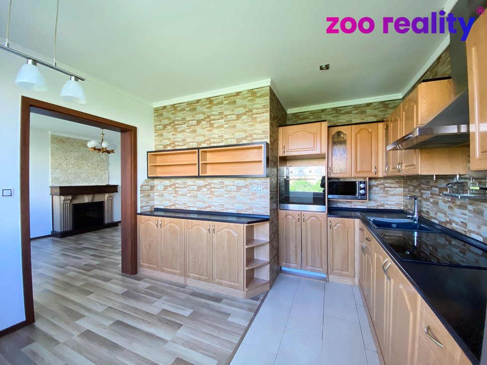 Pronájem bytu 2+1 62 m², Chomutov