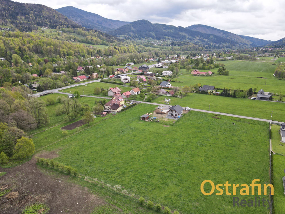 Prodej stavební parcely 1357 m², Ostravice