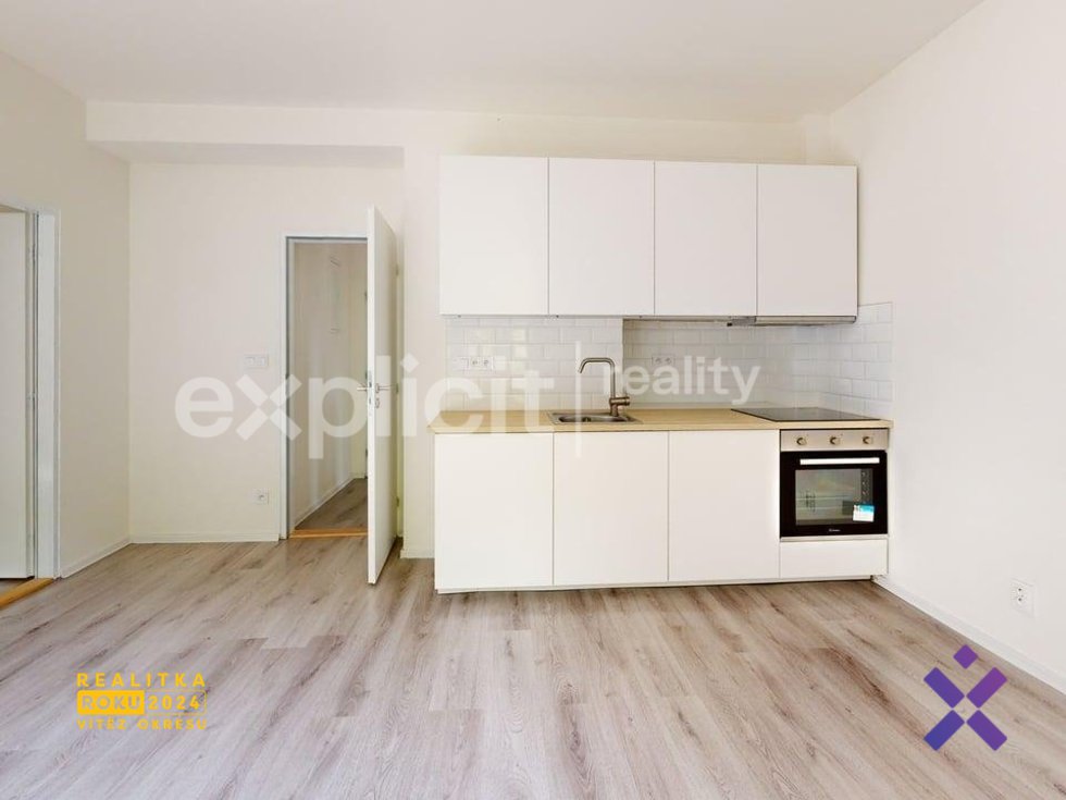 283-Jiraskova-Prstne-Zlin-Kitchen
