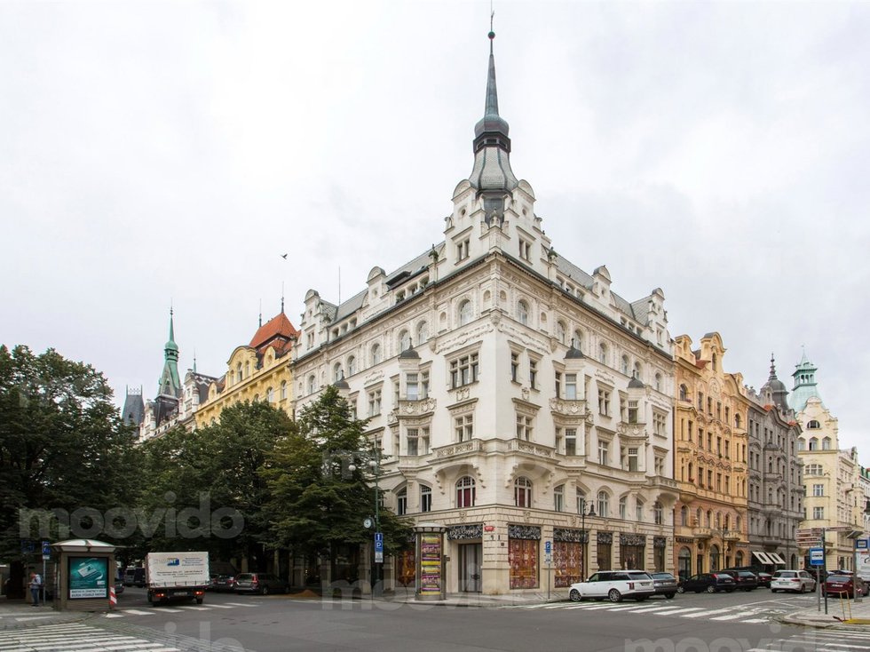 Prodej bytu 4+1 130 m², Praha