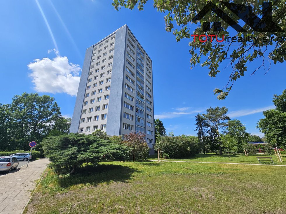 Prodej bytu 3+1 72 m², Hradec Králové