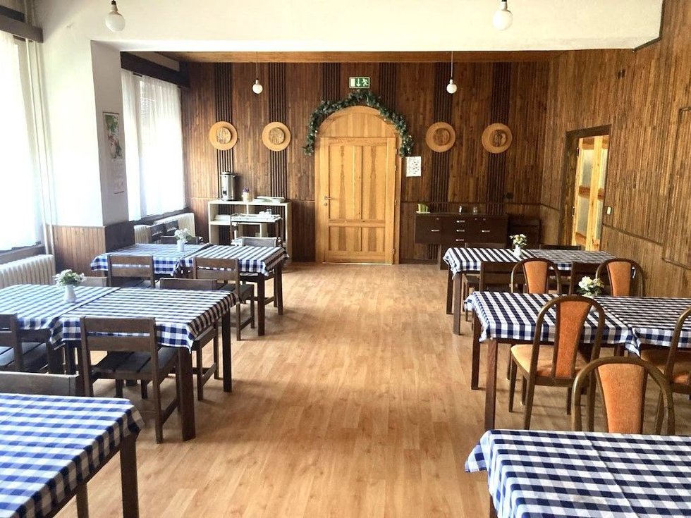 Pronájem restaurace 395 m², Olešná