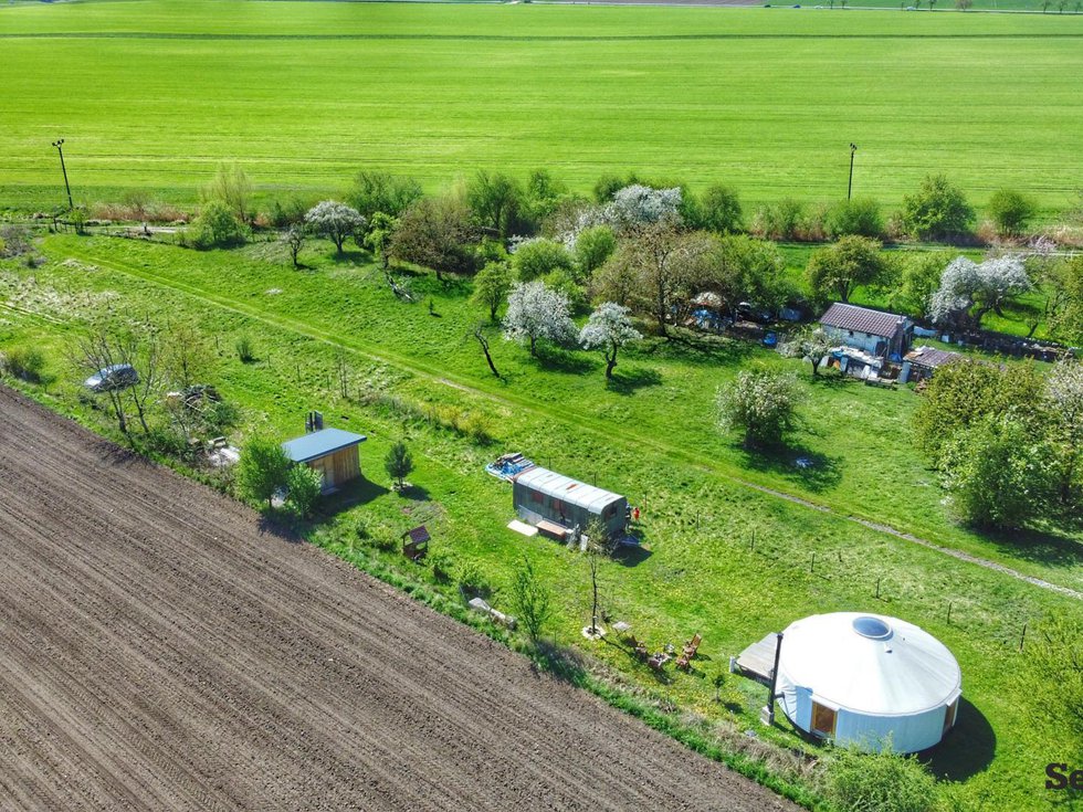 Prodej zahrady 3174 m², Pardubice