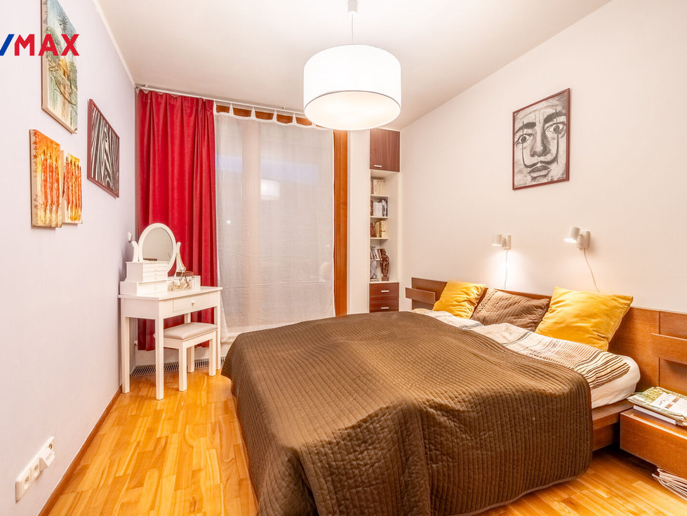 Pronájem bytu 2+kk 56 m², Praha