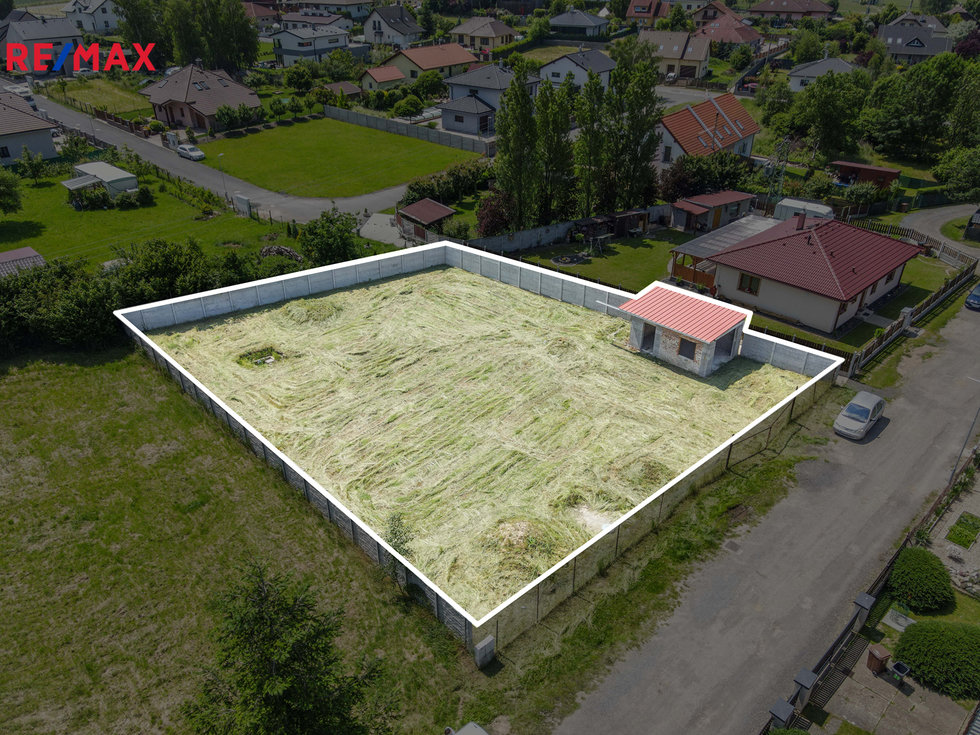 Prodej stavební parcely 1043 m², Křenice