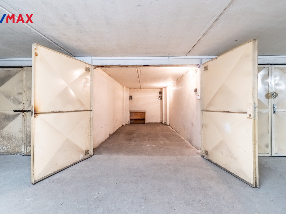 Prodej garáže 15 m², Kladno