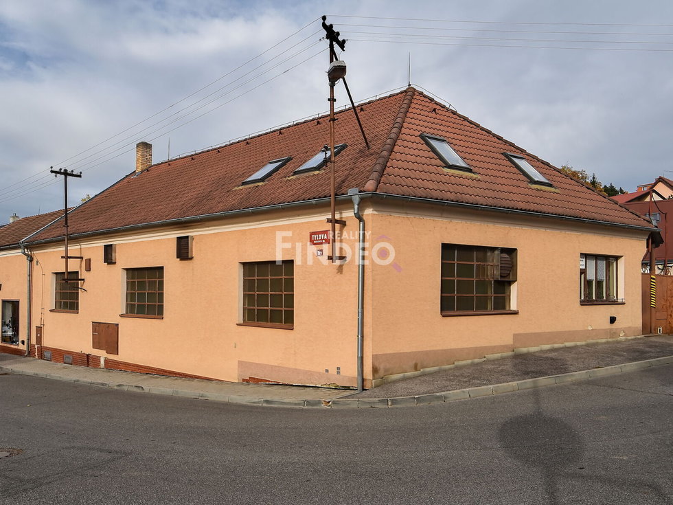 Pronájem výrobního objektu 1350 m², Beroun