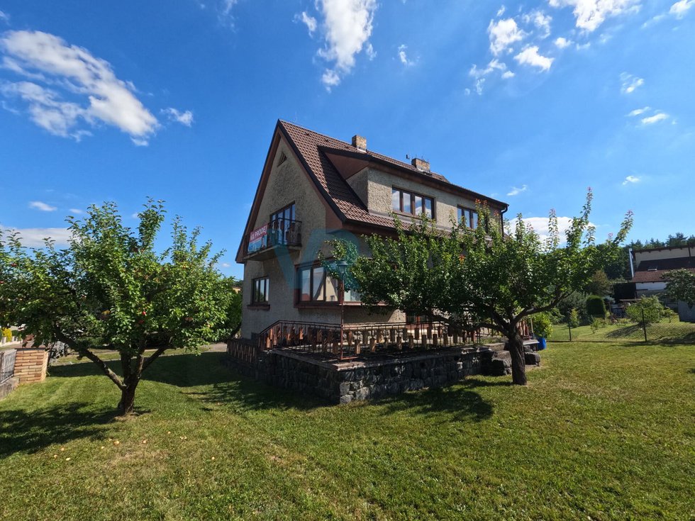 Prodej vily 150 m², Včelná