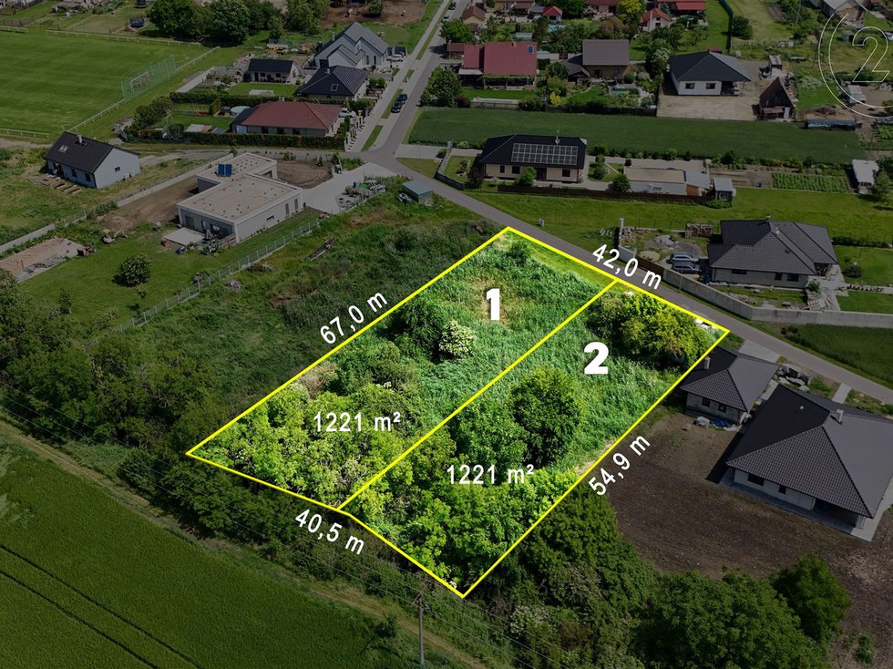 Prodej stavební parcely 1221 m², Strachotice