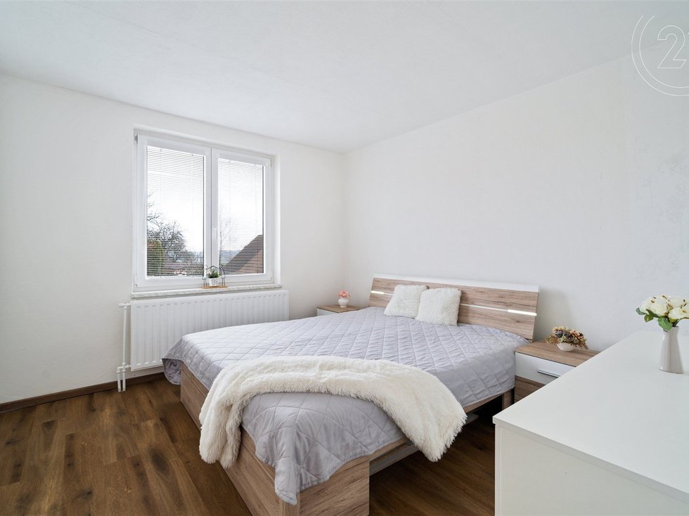 Pronájem bytu 4+1 78 m², Vratěnín