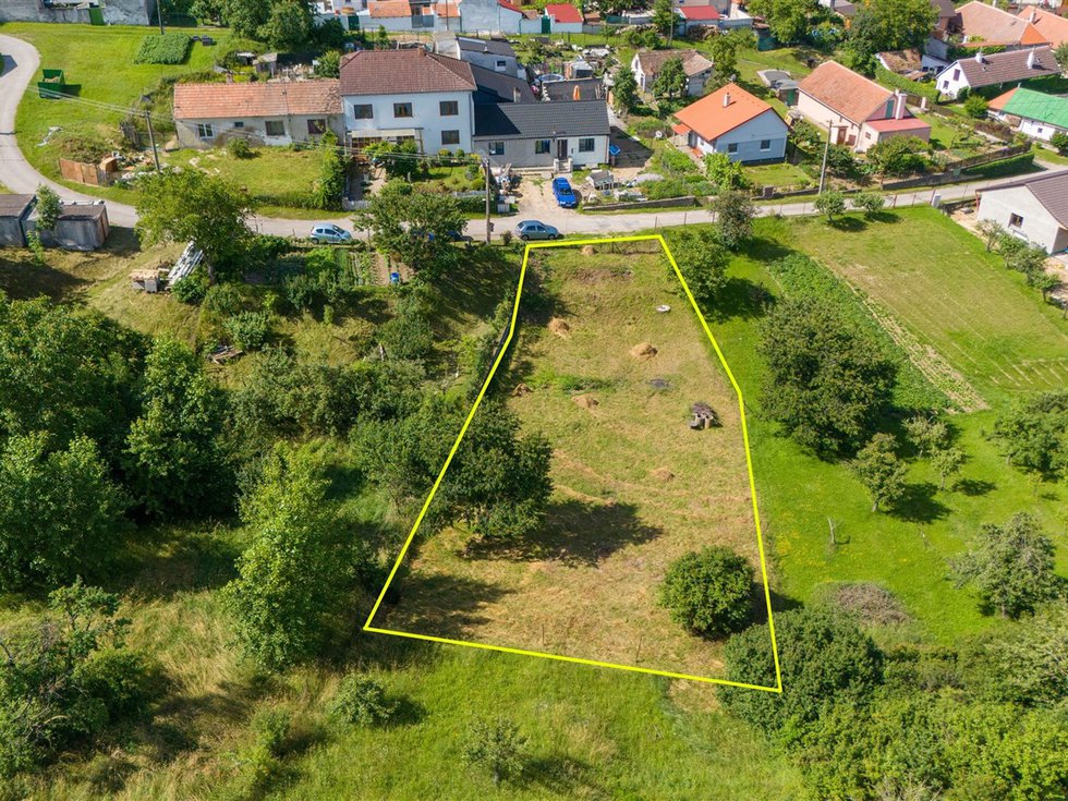 Prodej stavební parcely 975 m², Mikulovice