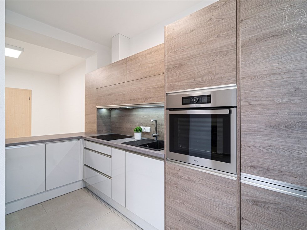 Prodej bytu 2+kk 64 m², Znojmo