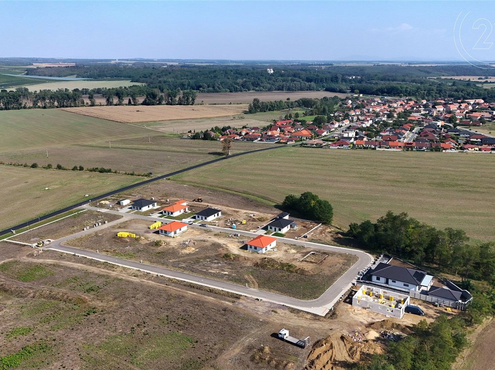 Prodej stavební parcely 805 m², Práče