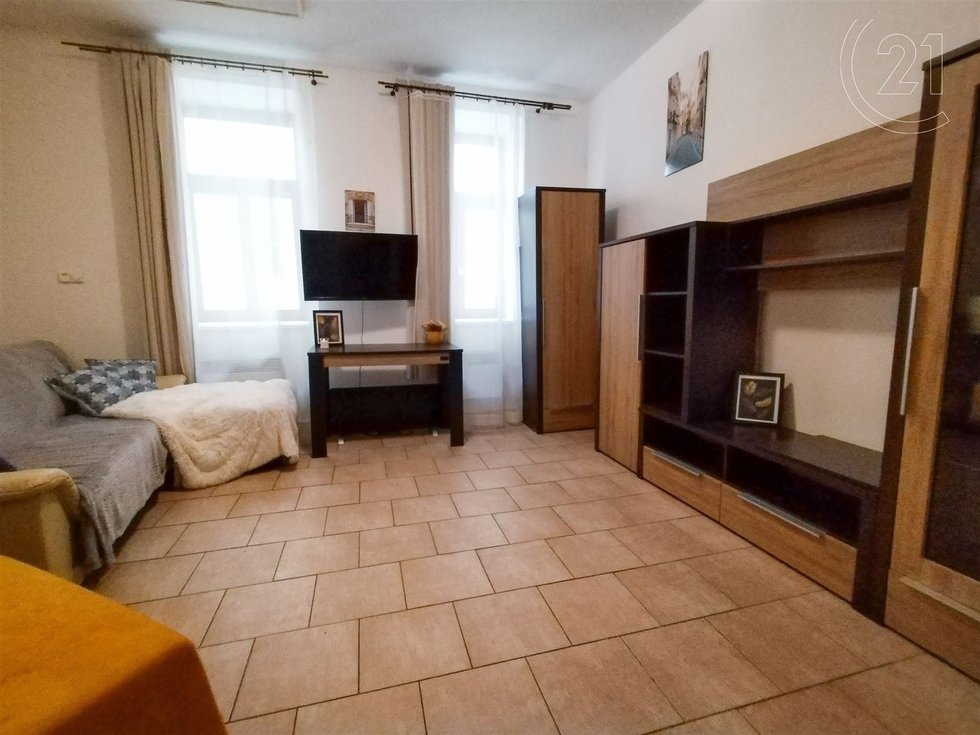 Pronájem bytu 1+1 34 m², Znojmo