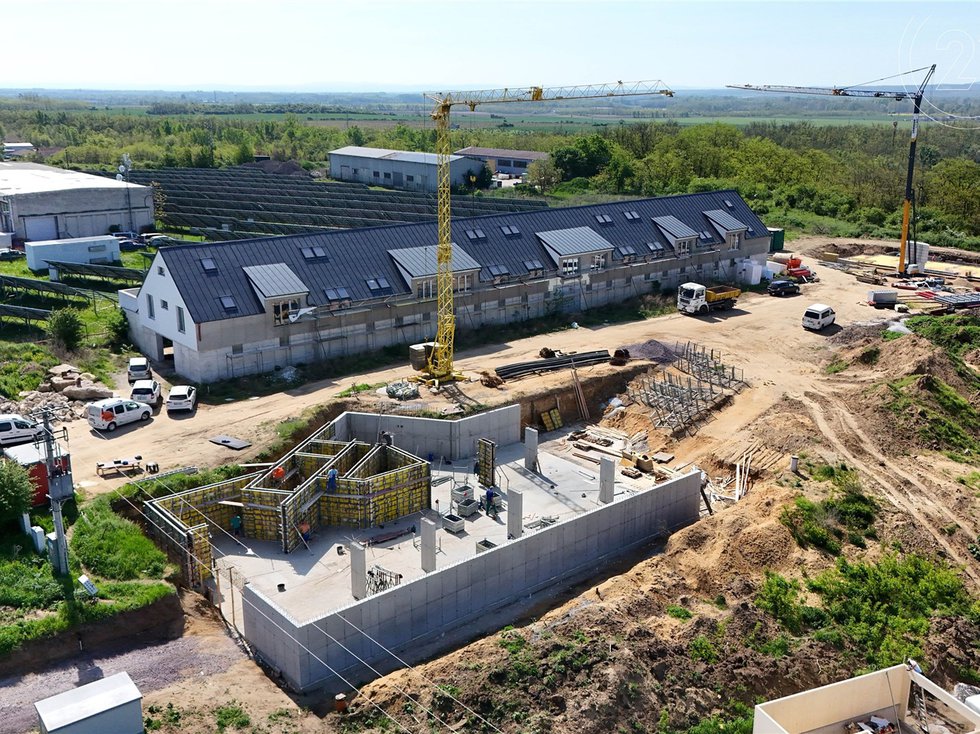 Prodej bytu 2+kk 49 m², Hodonice