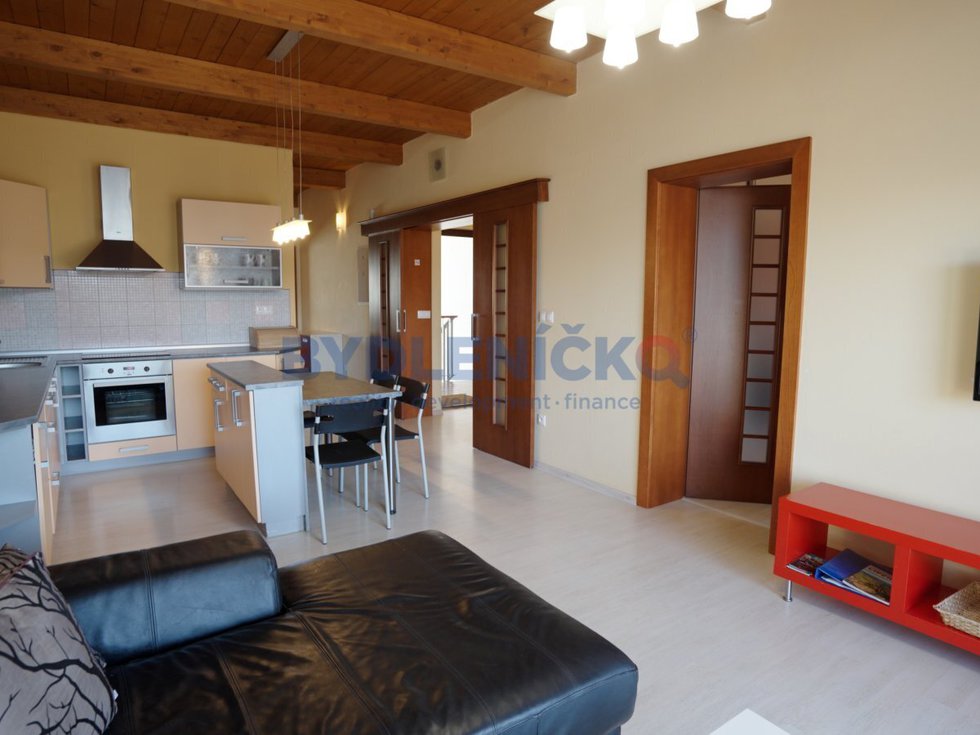 Prodej apartmánu 3+kk s výhledem na Lipno, 77m2, Lipno nad Vltavou
