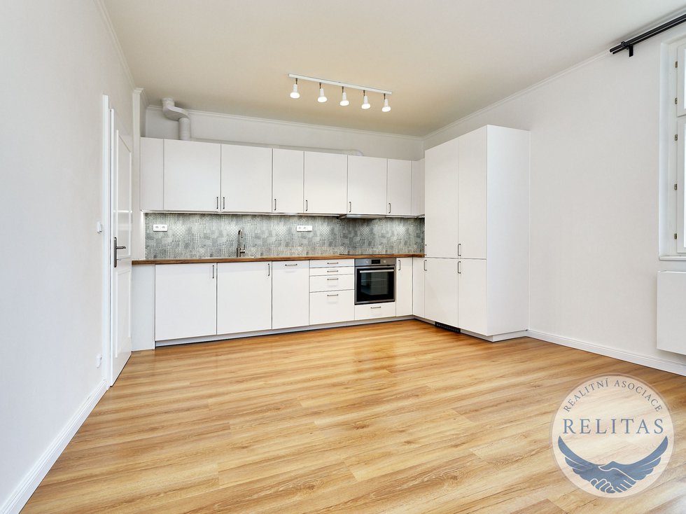 Pronájem bytu 3+kk 61 m², Praha