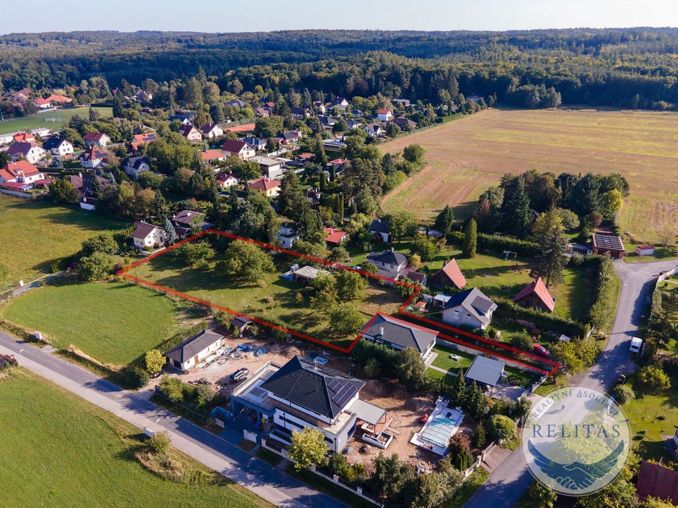 Prodej stavební parcely 3004 m², Louňovice