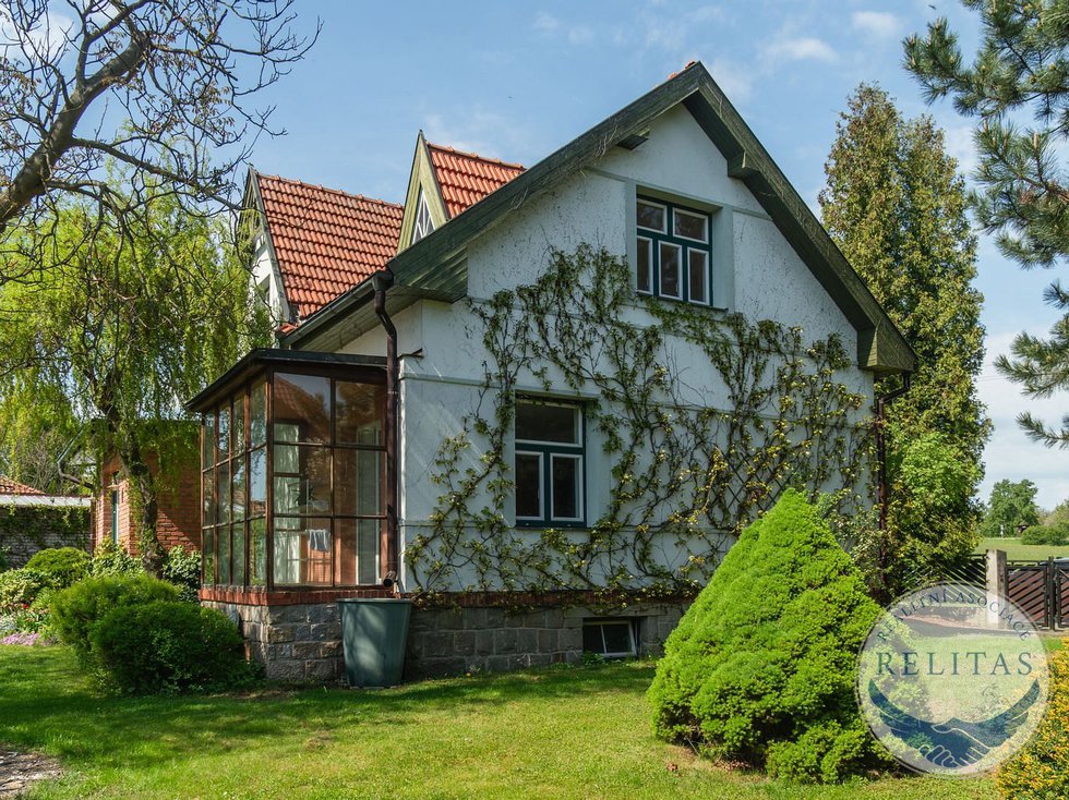Prodej rodinného domu 200 m², Vyžlovka
