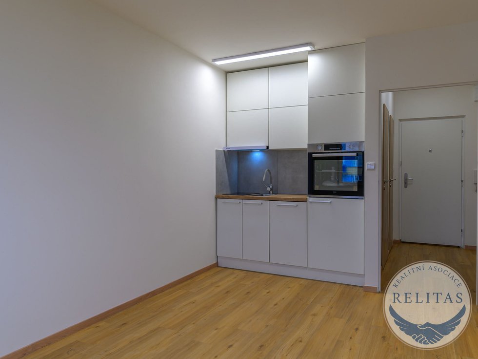 Pronájem bytu 1+kk, garsoniery 25 m², Praha