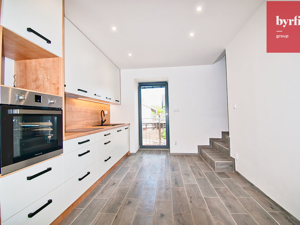 Pronájem bytu 3+1 75 m², Uhlířov