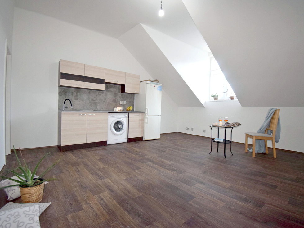Pronájem bytu 1+kk, garsoniery 25 m², Praha