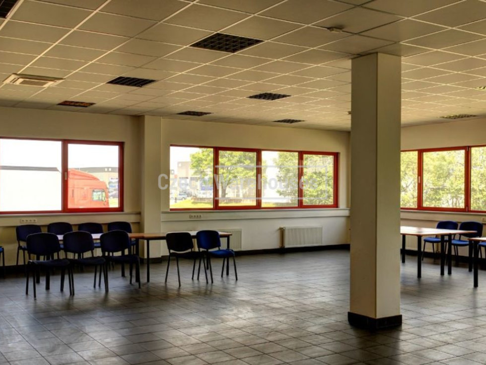 Pronájem skladu 1215 m², Praha