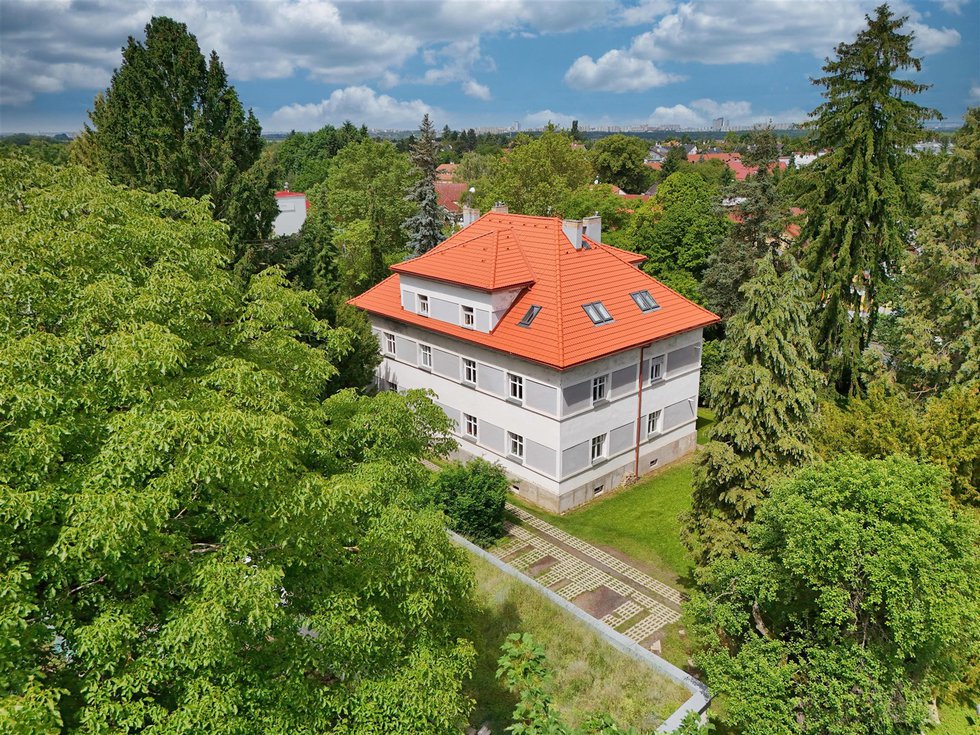 Prodej bytu 3+1 171 m², Průhonice