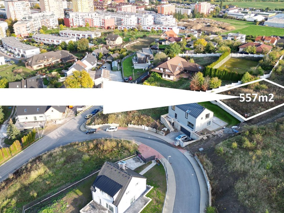 Prodej stavební parcely 557 m², Beroun