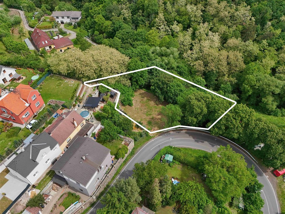 Prodej stavební parcely 2052 m², Hýskov