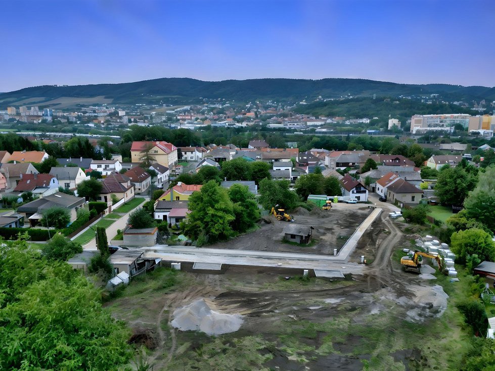 Prodej stavební parcely 2318 m², Beroun