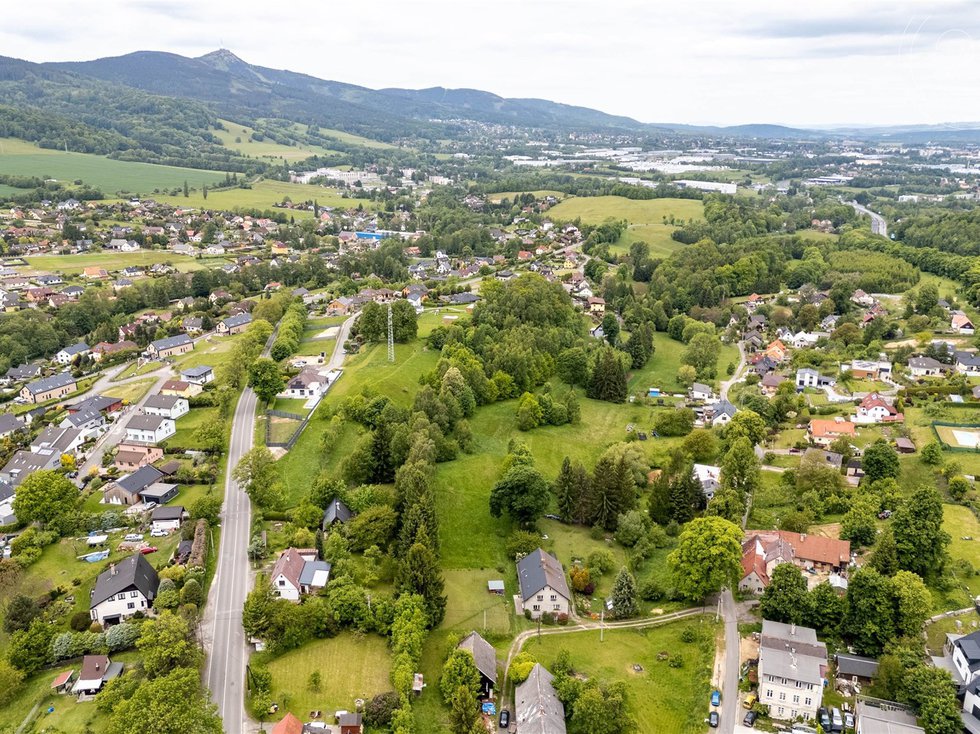 Prodej komerčního pozemku 25308 m², Liberec