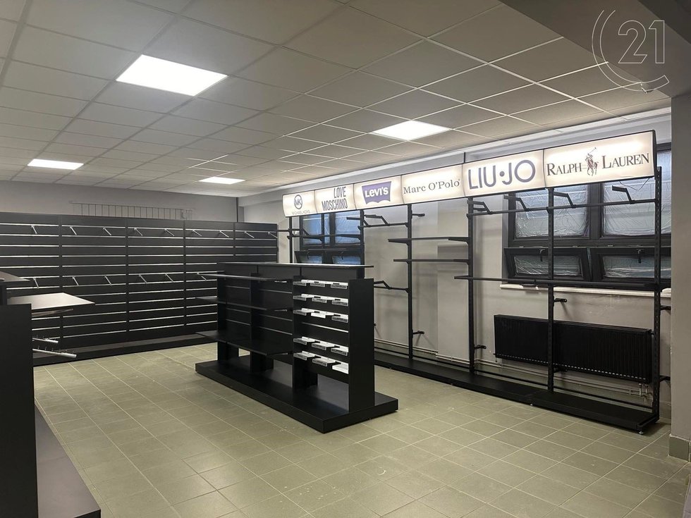 Pronájem obchodu 128 m², Brno