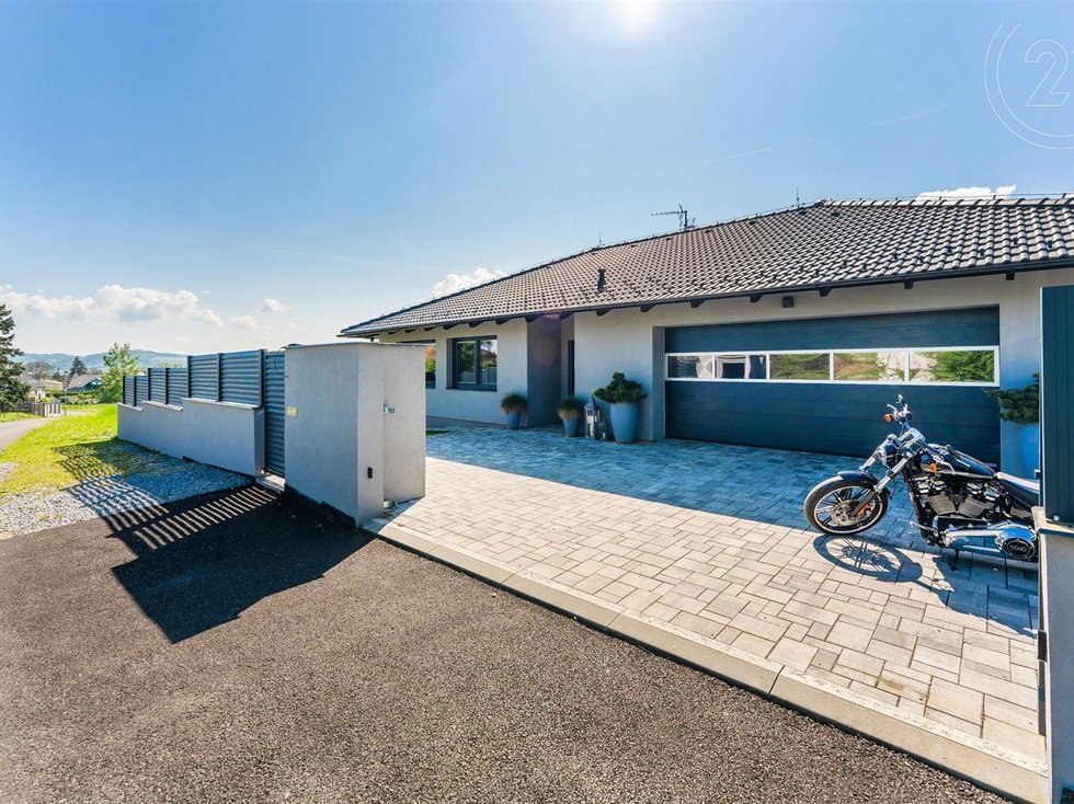 Prodej rodinného domu 226 m², Olbramovice