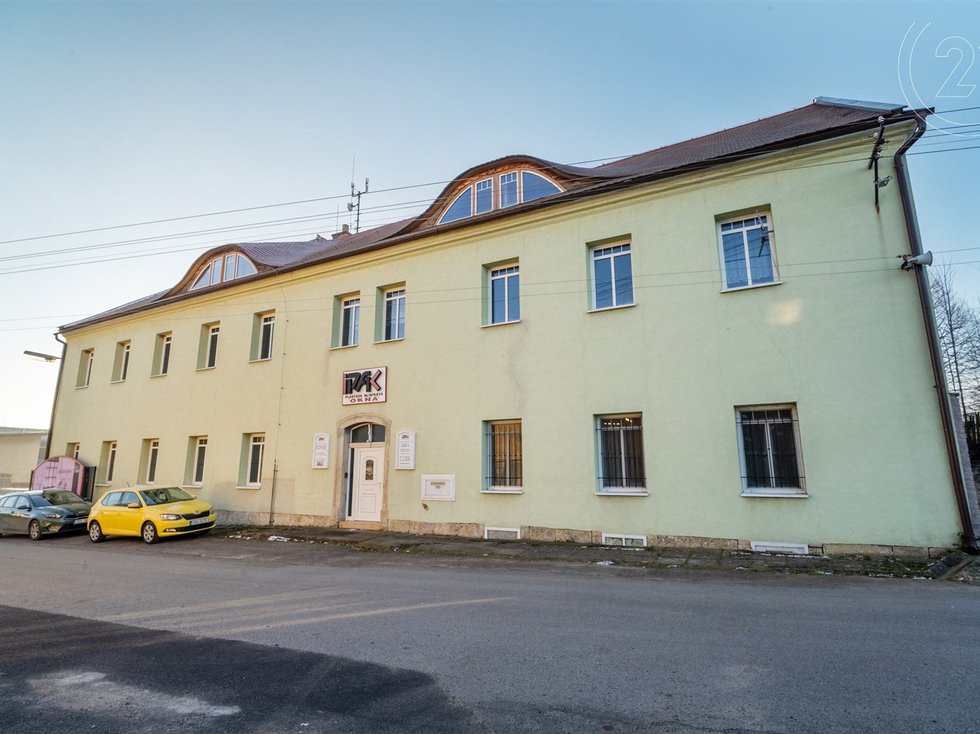 Prodej výrobního objektu 1782 m², Radiměř