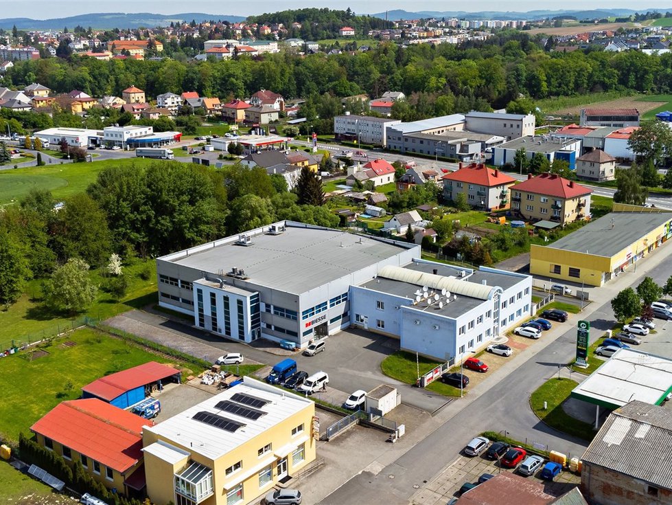 Prodej výrobního objektu 3900 m², Klatovy