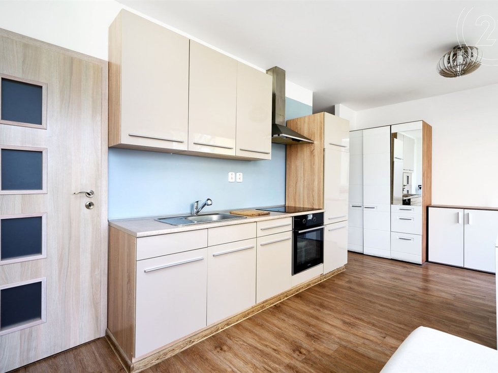 Pronájem bytu 1+kk, garsoniery 38 m², Praha