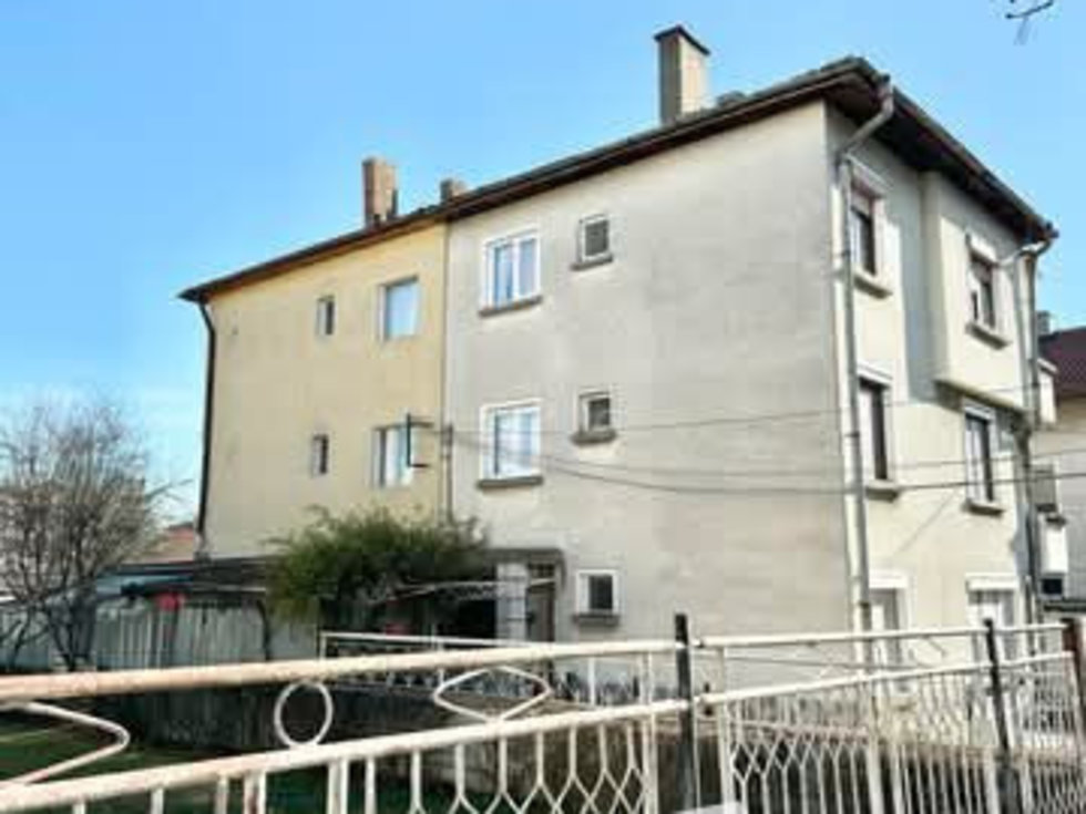 Prodej rodinného domu 220 m²