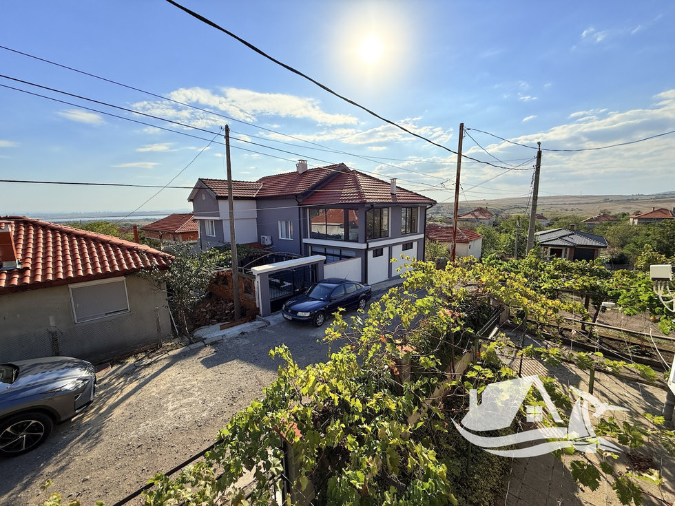 Prodej rodinného domu 189 m²