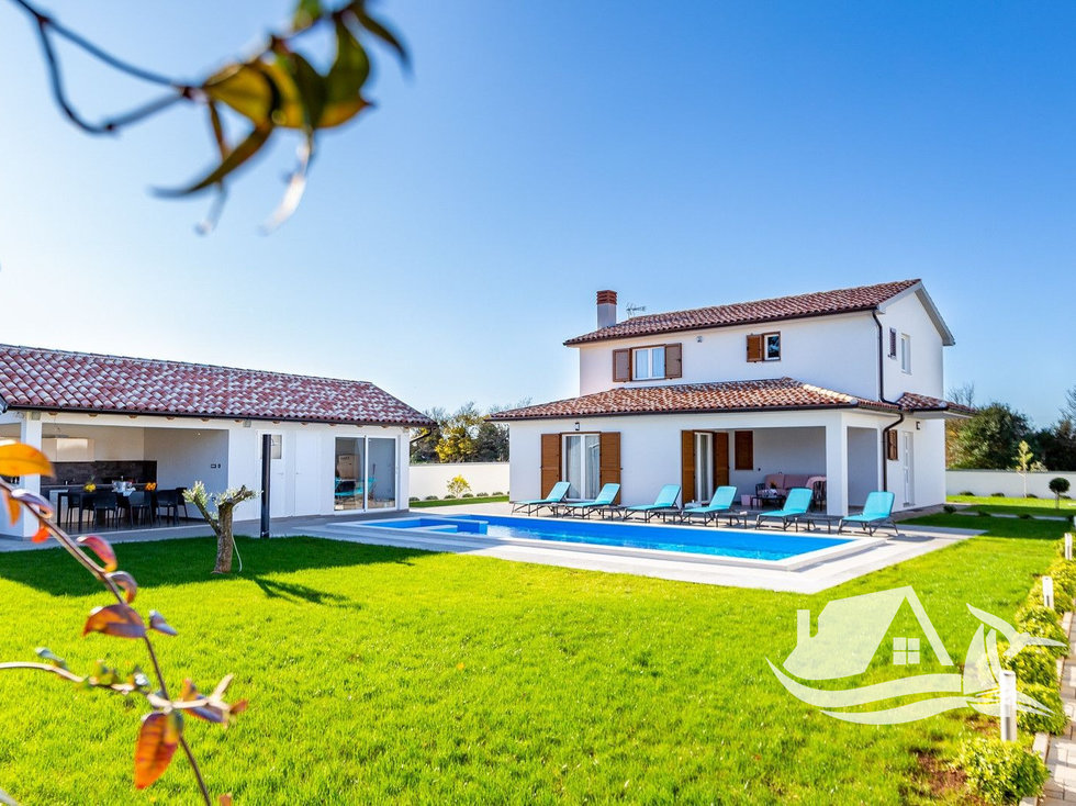 Prodej rodinného domu 340 m²