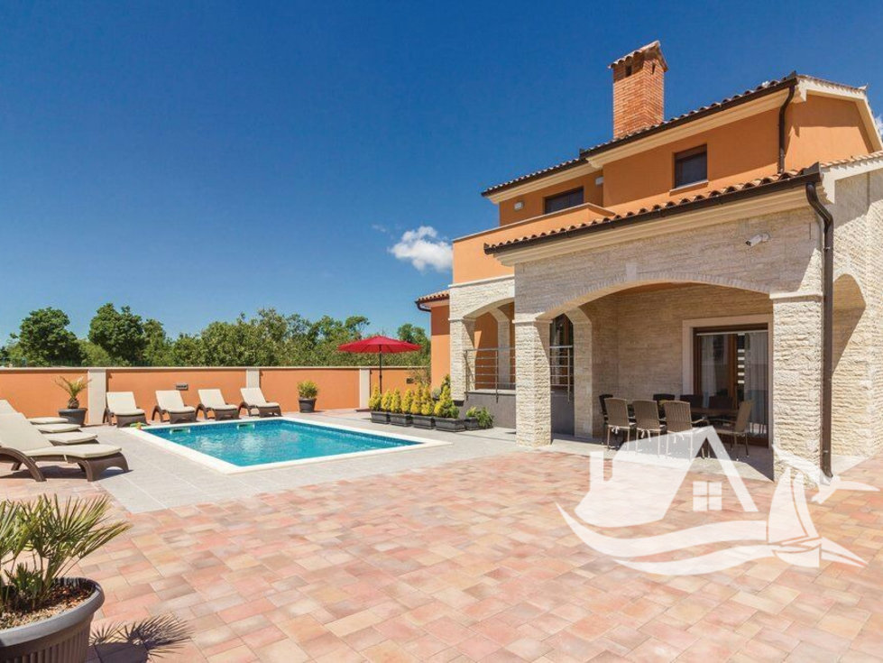 Prodej rodinného domu 310 m²