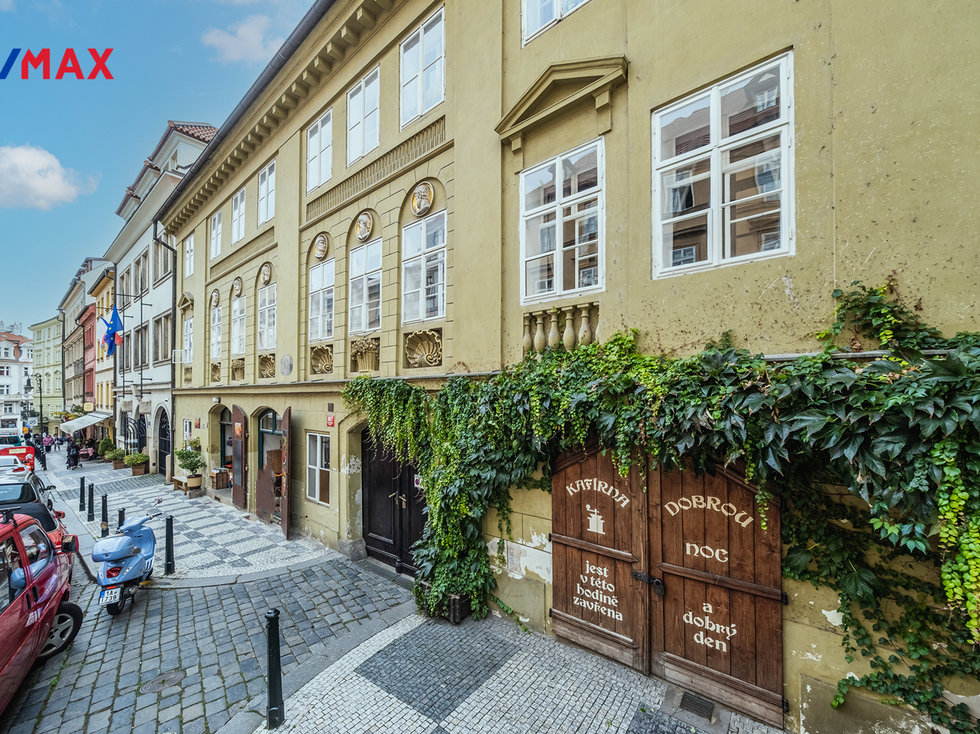 Pronájem bytu 3+1 85 m², Praha