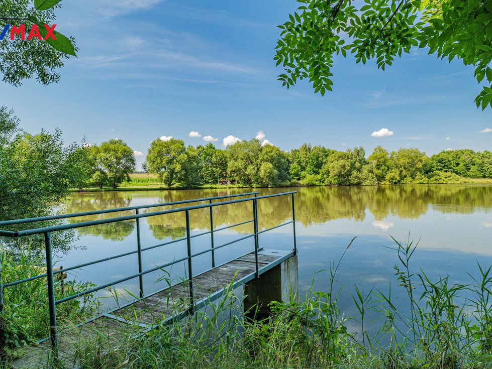 Prodej vodní plochy 70890 m², Malešov